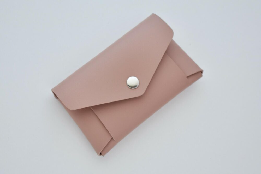 mikson-pinky-beige-cardholder