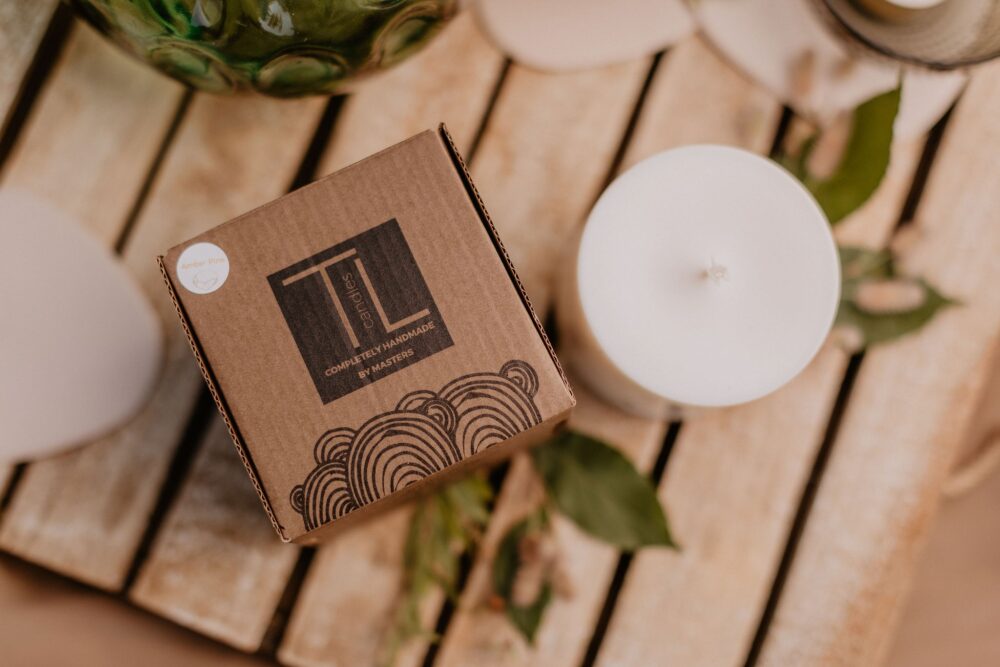 Hand-made Soy Wax Candle with Pine Scent - Image 4