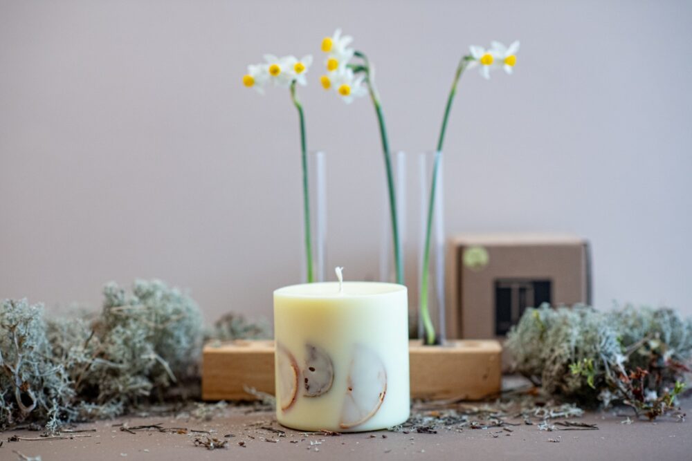 Hand-made Soy Wax Candle with Light Vanilla Scent - Image 3