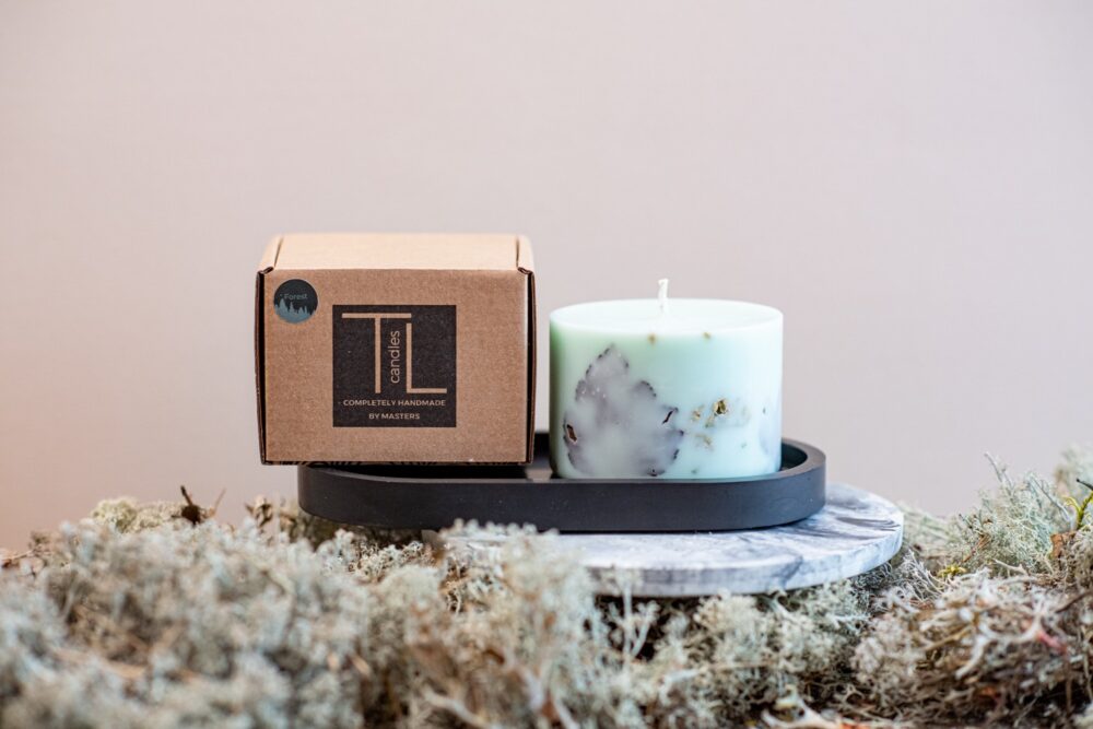 Hand-made Soy Wax Candle with Forest Scent - Mint Green - Image 3