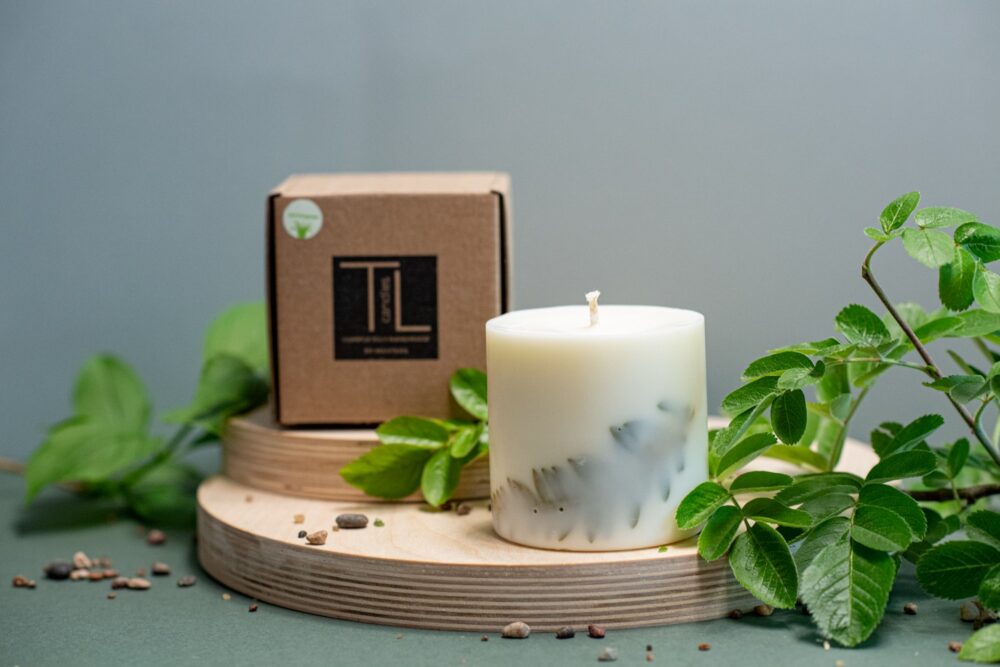 Hand-made Soy Wax Candle with Lemongrass Scent - Image 5