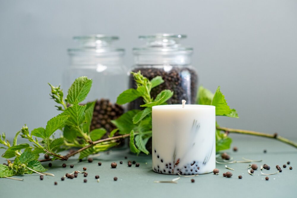 Hand-made Soy Wax Candle with Juniper Scent - Image 6